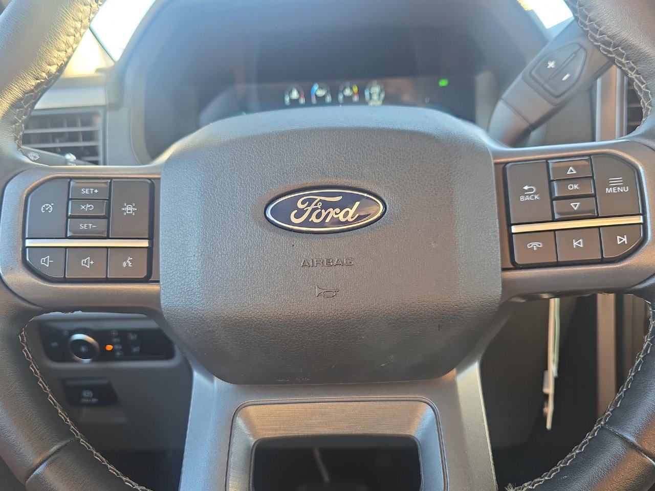 Used 2025 Ford F150 XLT w/ Equipment Group 301A Standard AWD/4WD image 12