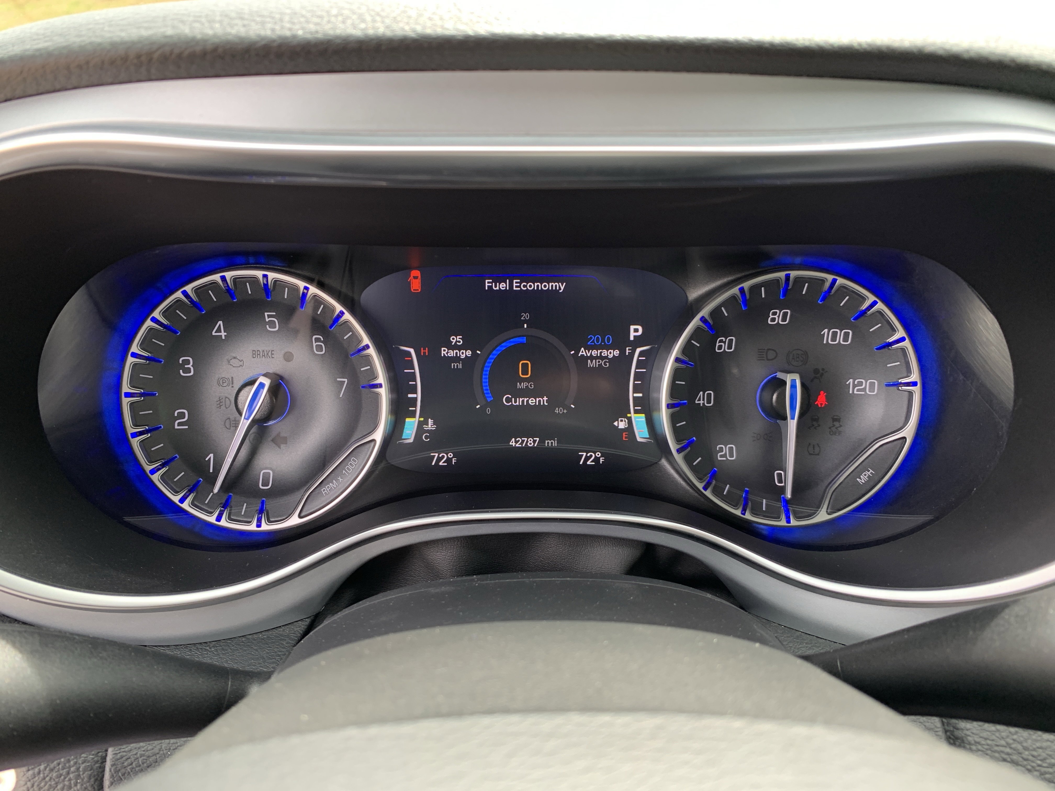 Used 2025 Chrysler Pacifica Limited FWD image 20