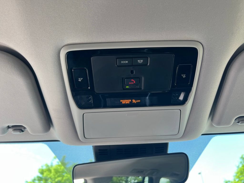 Used 2024 Toyota Grand Highlander AWD image 40