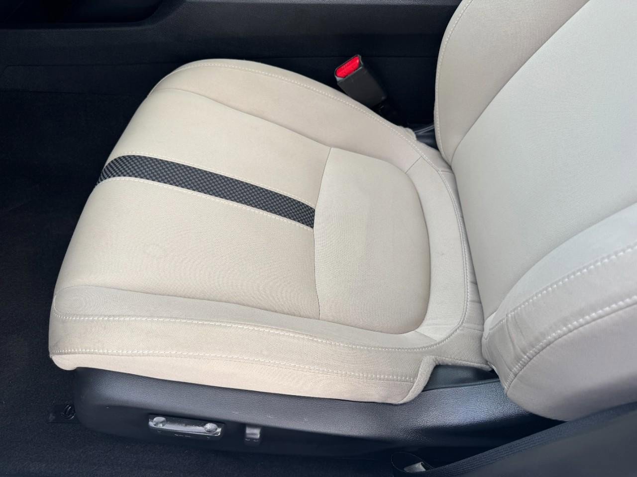 Certified 2019 Honda Civic EX image 17