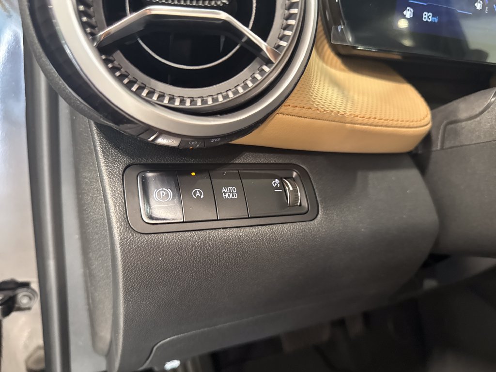 New 2026 Chevrolet Equinox ACTIV w/ Convenience Package III FWD image 9
