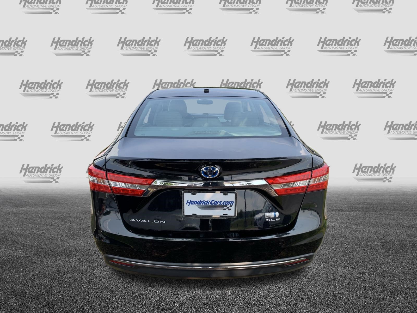 Used 2013 Toyota Avalon XLE Touring FWD image 7