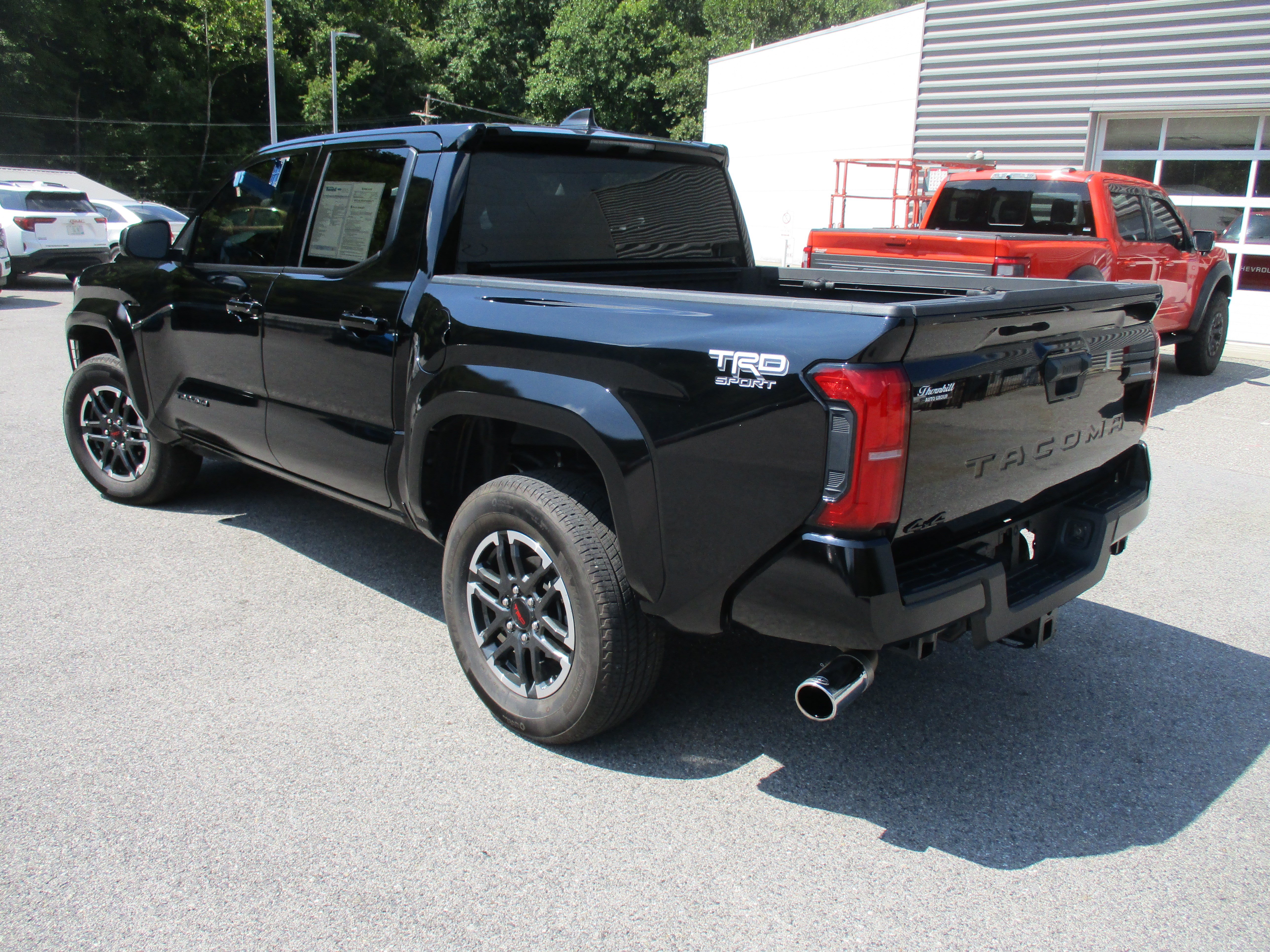 Used 2025 Toyota Tacoma TRD Sport AWD/4WD image 6