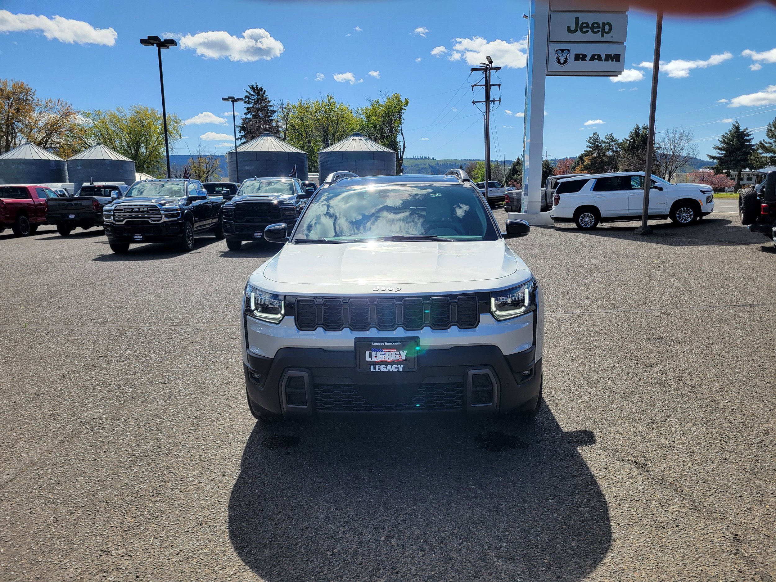 New 2026 Jeep Cherokee Overland AWD/4WD image 15