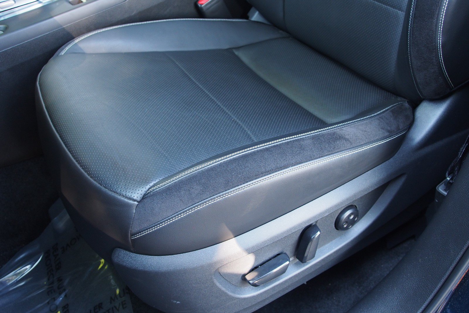 Used 2025 INFINITI QX50 Sport AWD/4WD image 19