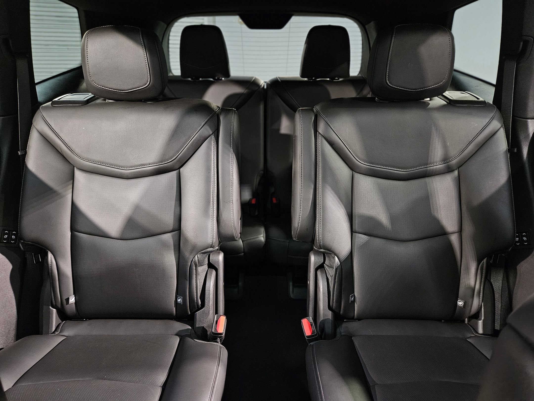 Used 2025 Cadillac XT6 Premium Luxury image 13