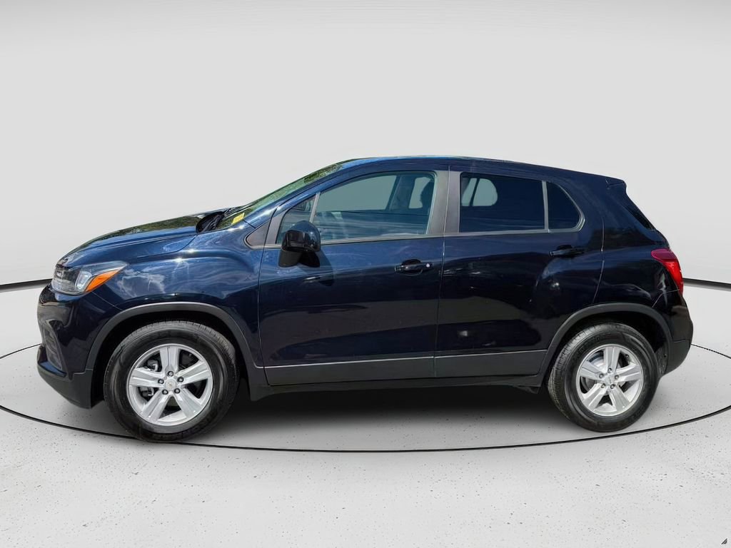 Used 2021 Chevrolet Trax LS w/ Tint and Cruise Package image 2