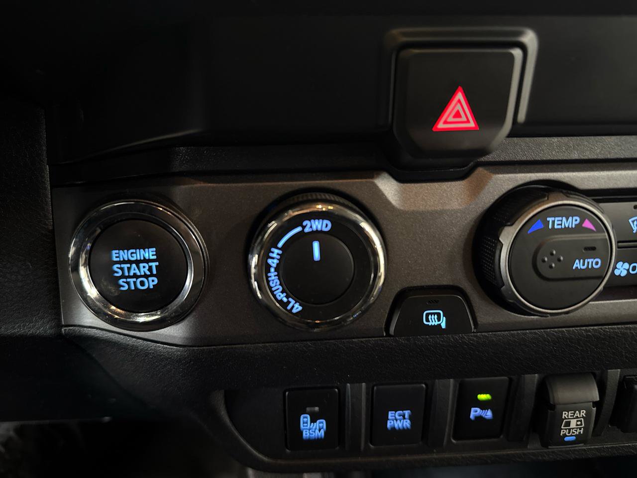 Used 2023 Toyota Tacoma TRD Off-Road w/ Technology Package image 12