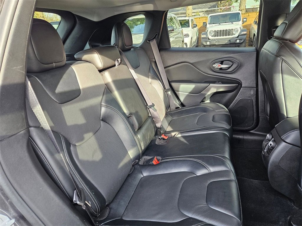 Certified 2022 Jeep Cherokee Limited image 16