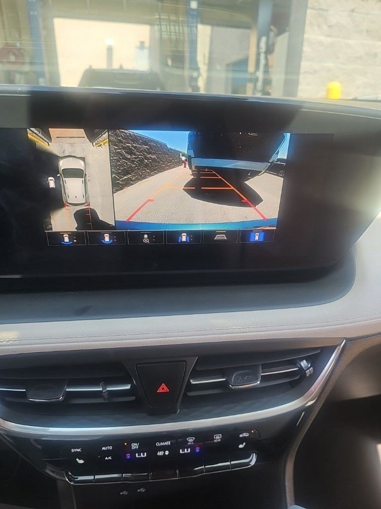 Certified 2024 Buick Encore GX Avenir w/ Avenir Technology Package FWD image 9