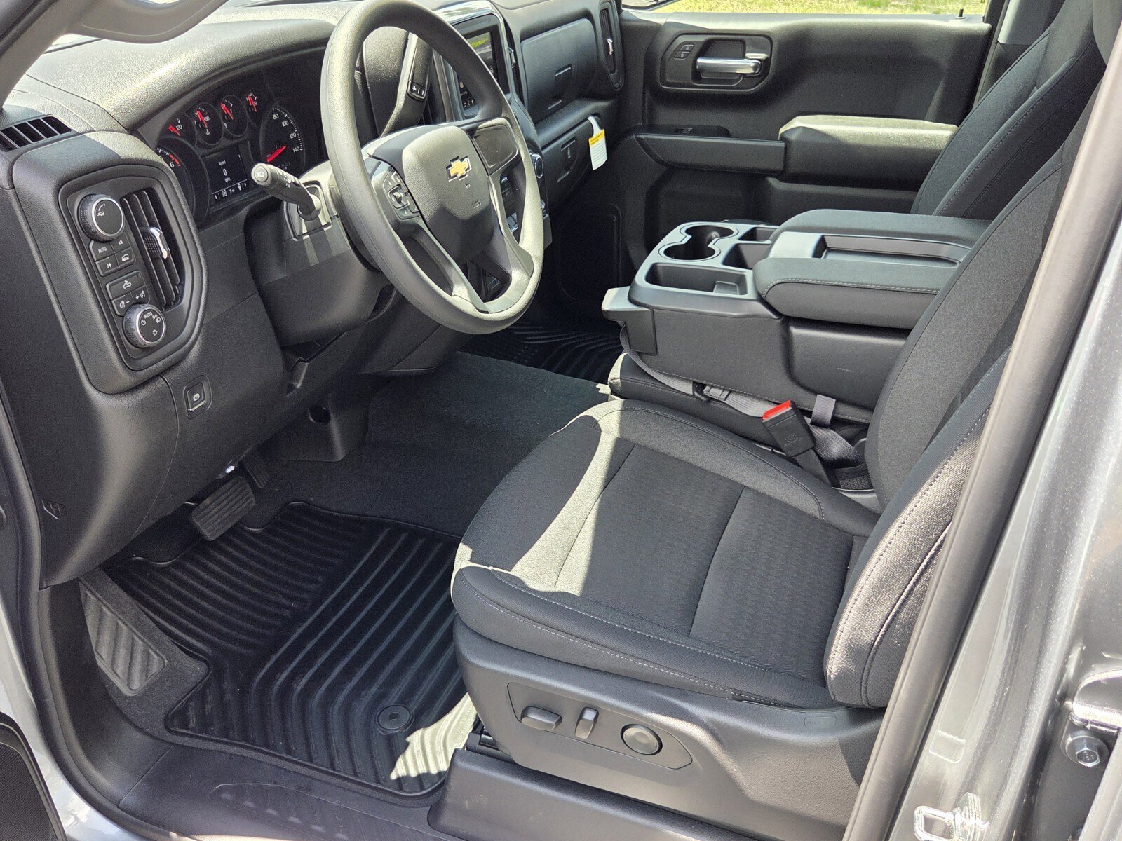 New 2026 Chevrolet Silverado 1500 Custom AWD/4WD image 5