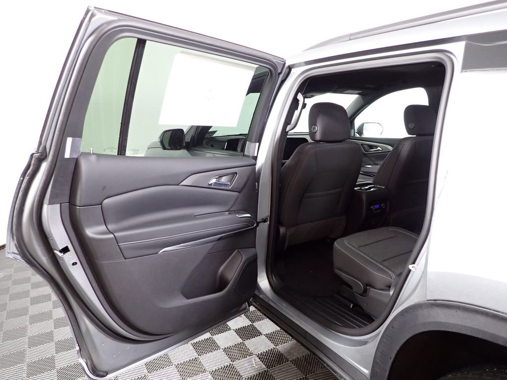 New 2026 Chevrolet Traverse LT w/ Midnight/Sport Edition image 28