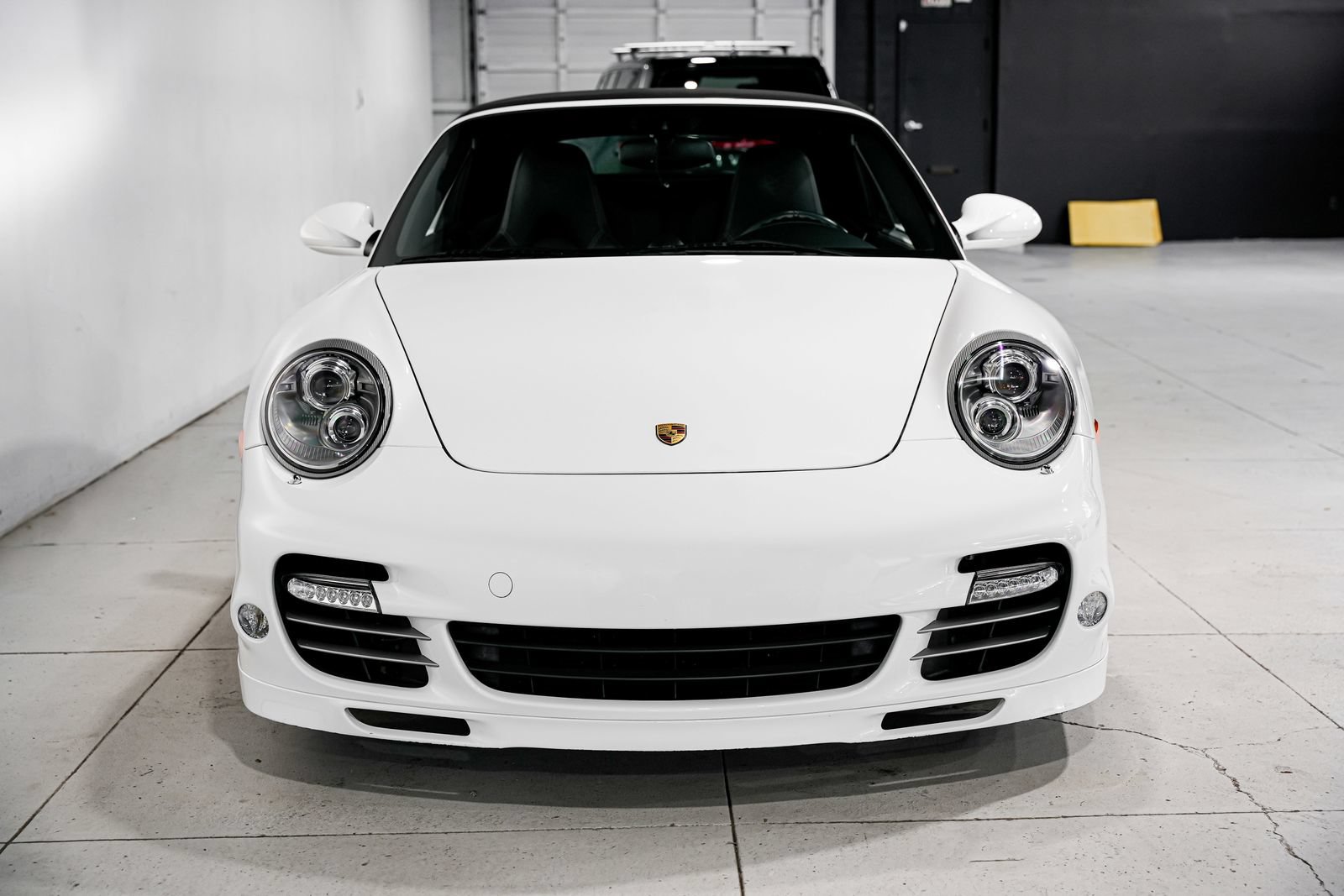Used 2011 Porsche 911 Turbo S AWD/4WD image 5