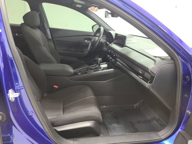 Used 2025 Honda Accord Sport image 13