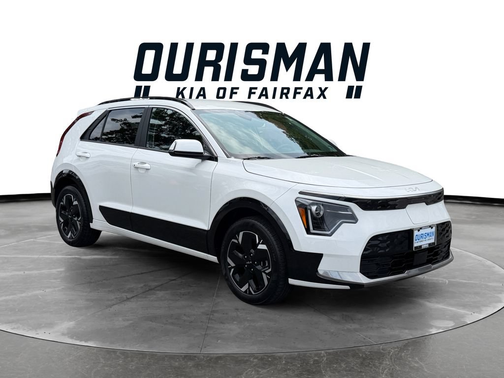 Certified 2025 Kia Niro Wind