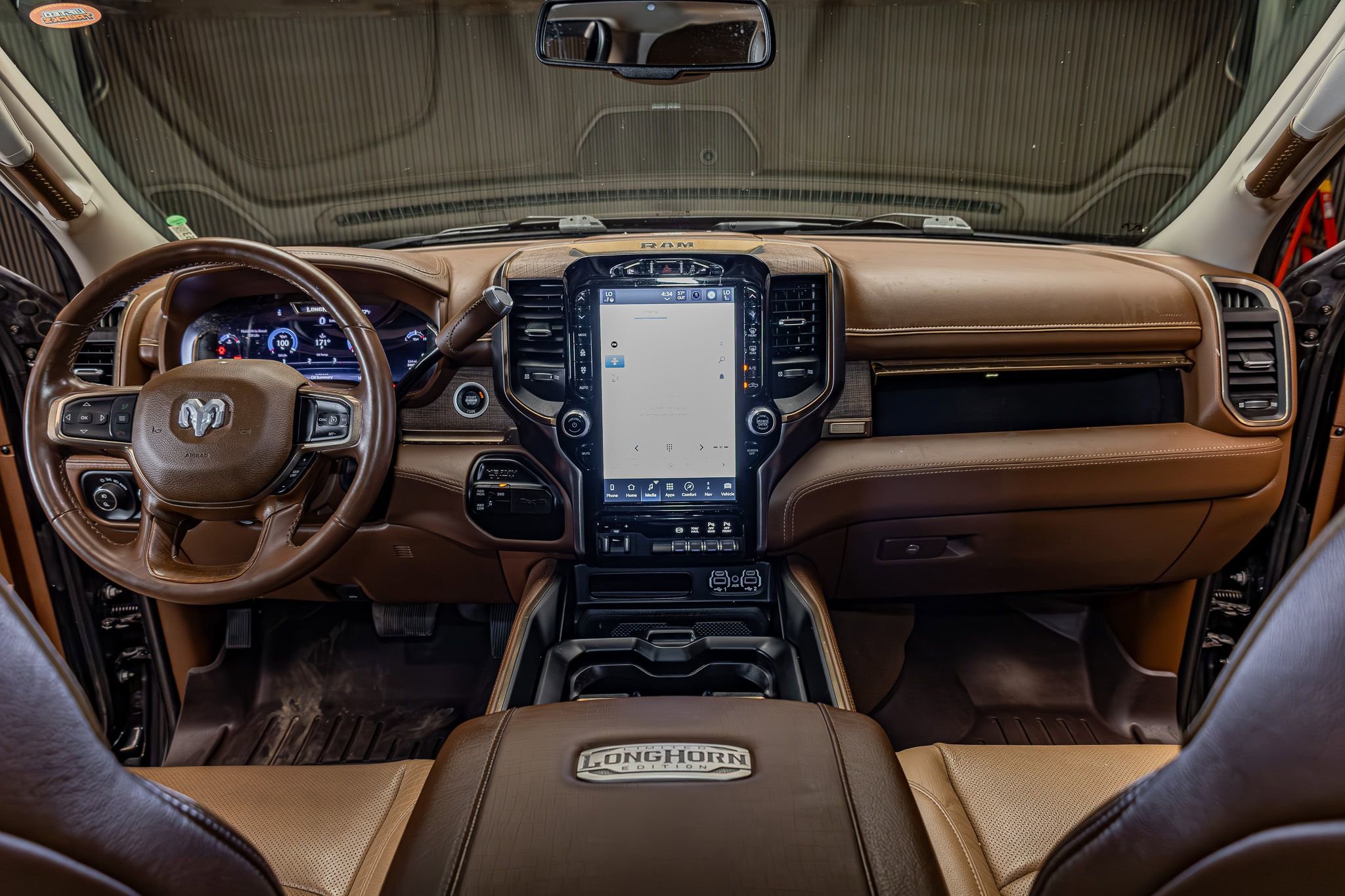 Used 2024 RAM 3500 Limited w/ Towing Technology Group image 14