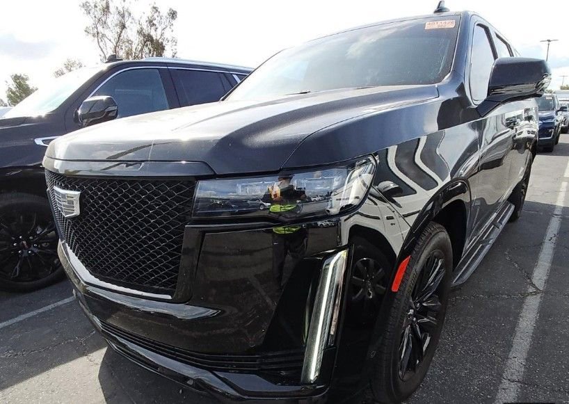 Used 2022 Cadillac Escalade ESV Sport Platinum w/ Heavy-Duty Trailer Package AWD/4WD image 1