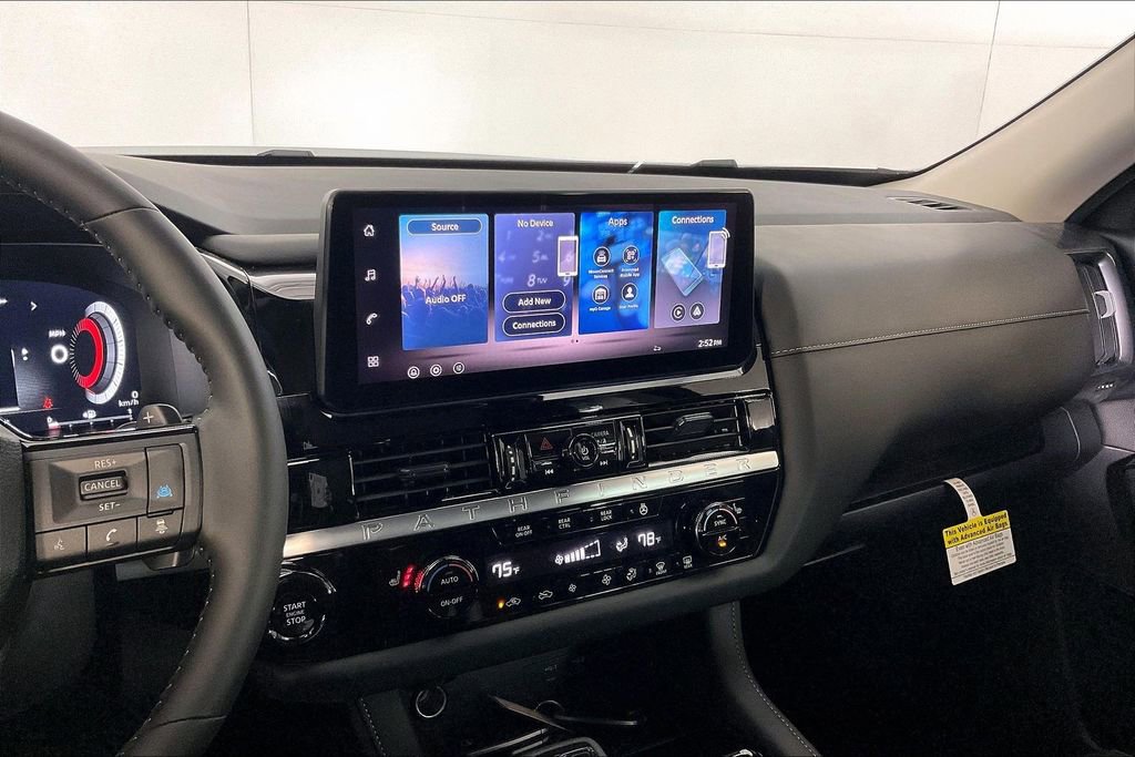 New 2026 Nissan Pathfinder SL AWD/4WD image 11