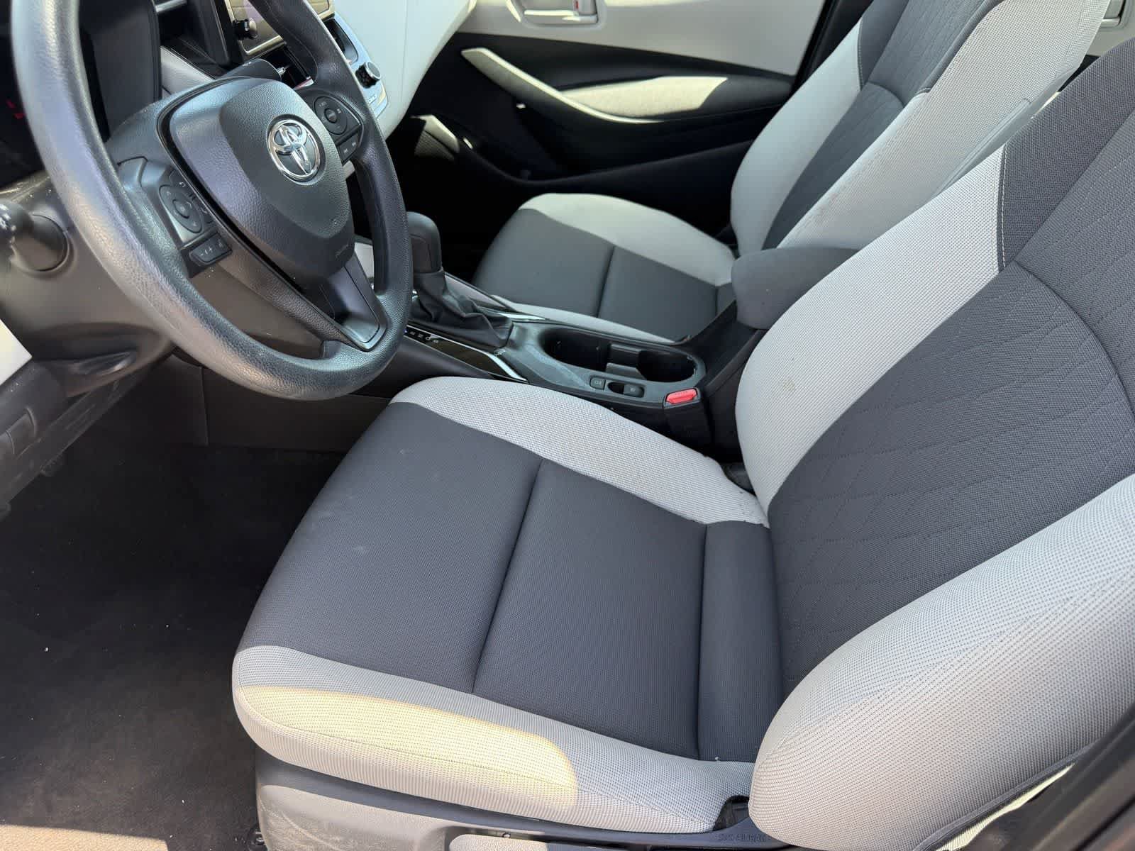 Used 2026 Toyota Corolla LE w/ Carpet Mat Package (TMS) FWD image 15