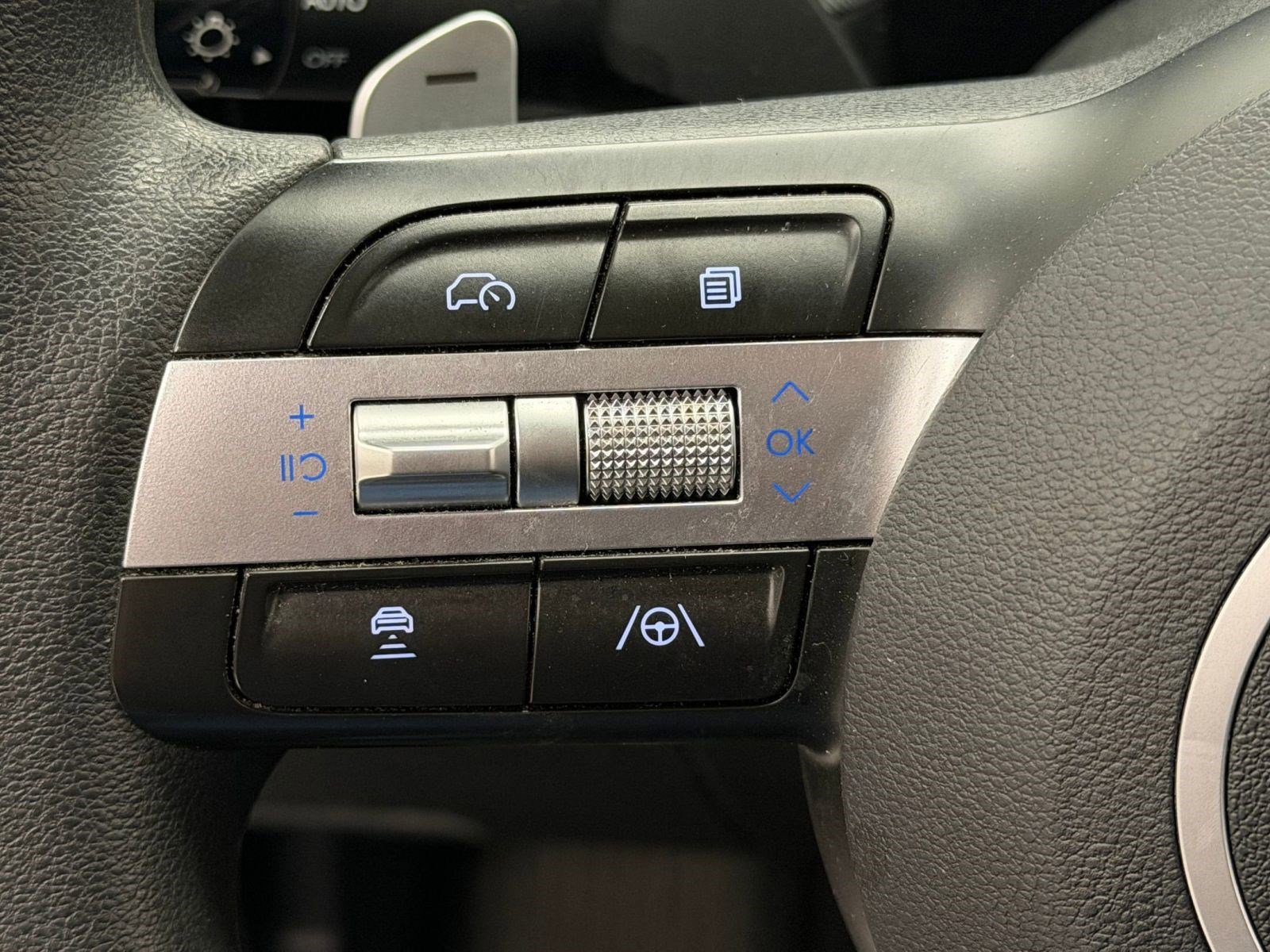 Used 2025 Hyundai Sonata SEL FWD image 22