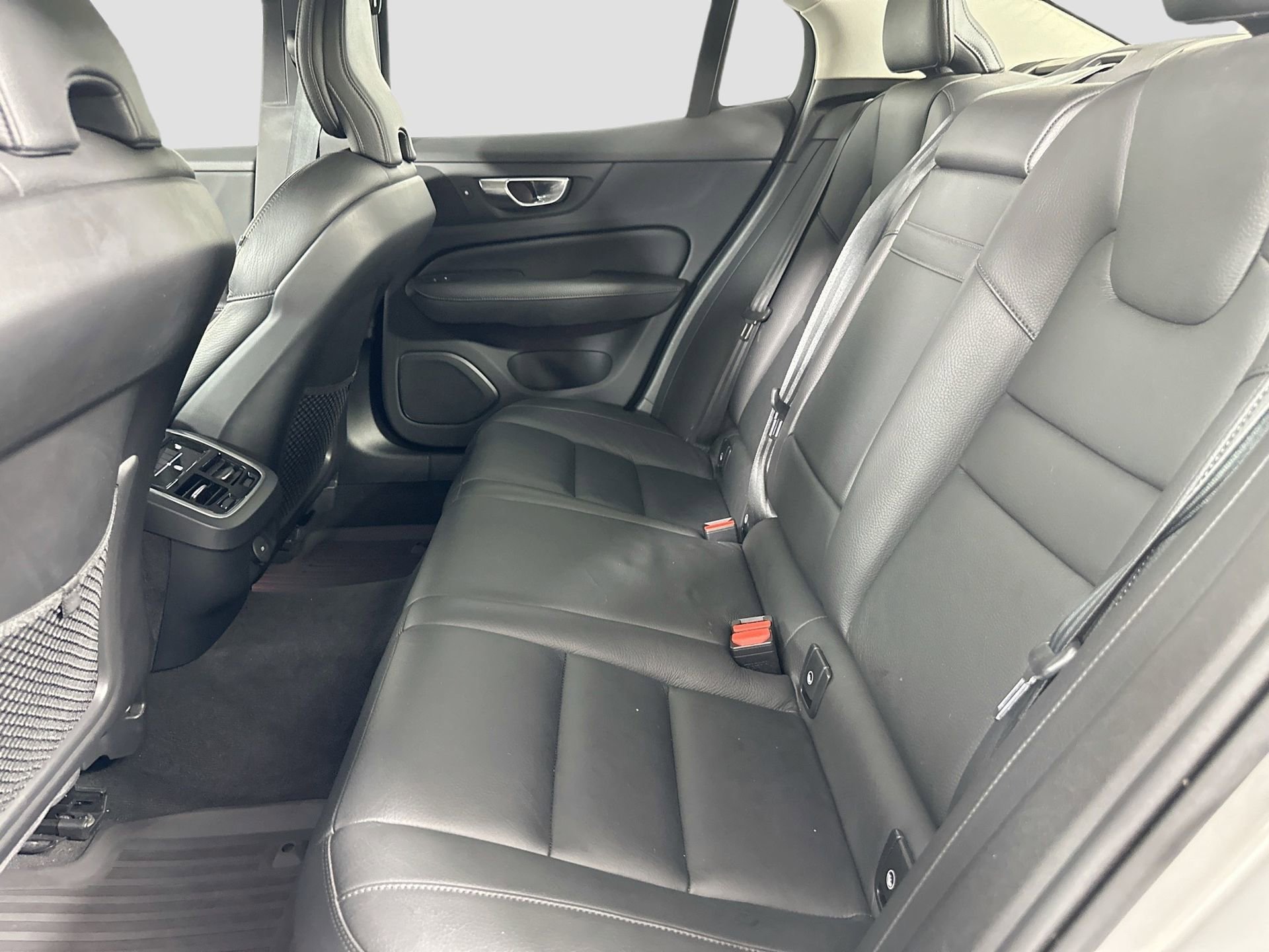 Used 2022 Volvo S60 B5 Inscription w/ Advanced Package AWD/4WD image 26