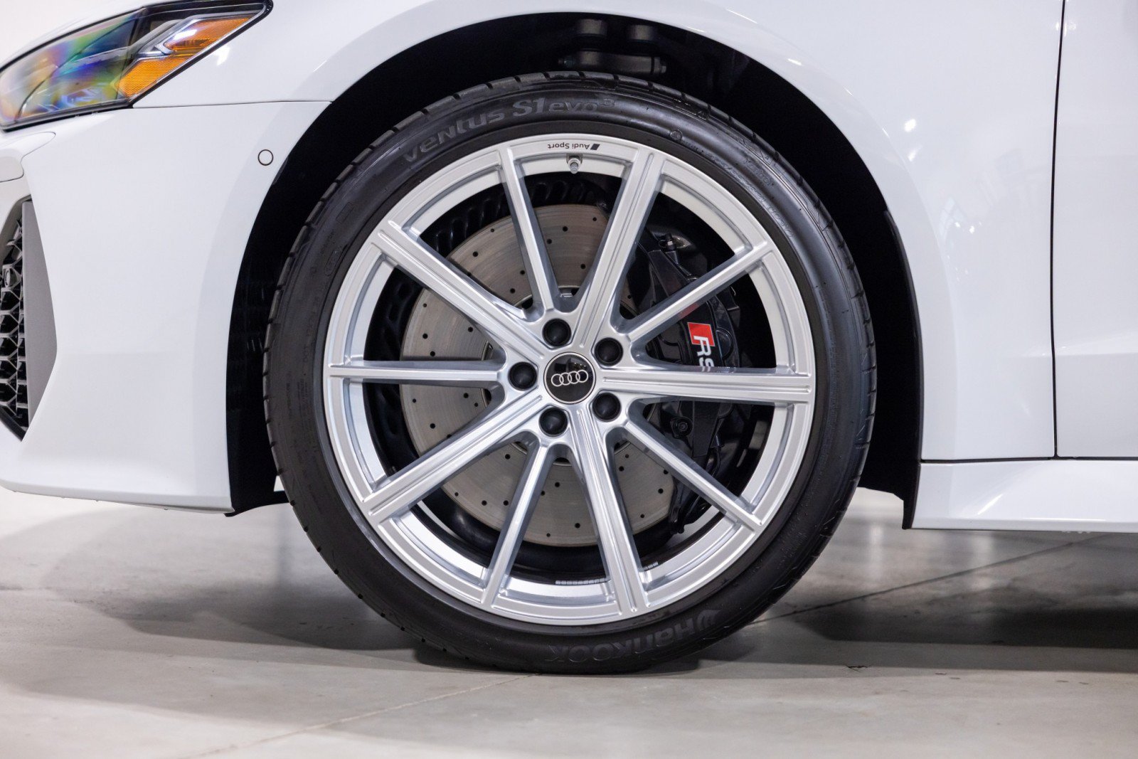 Used 2025 Audi RS 7 Performance w/ Executive Package AWD/4WD image 19