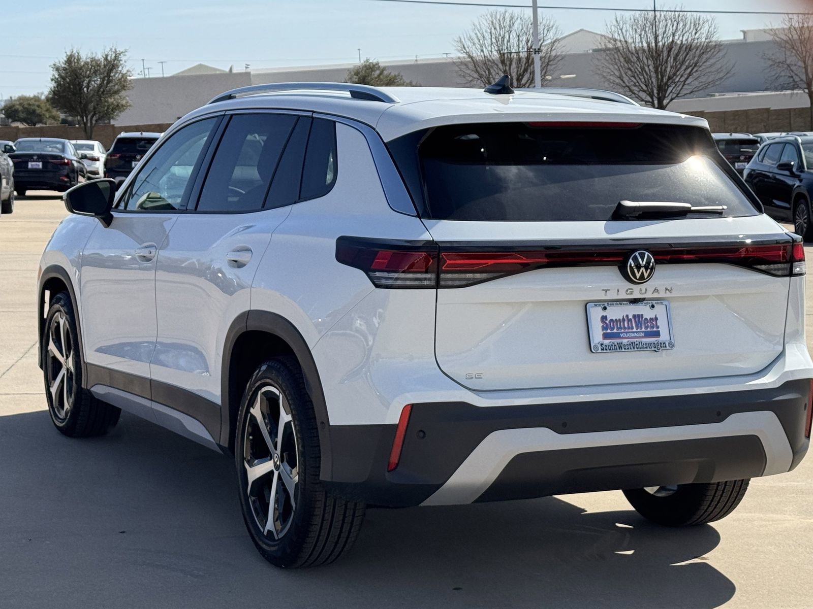 New 2026 Volkswagen Tiguan SE image 6