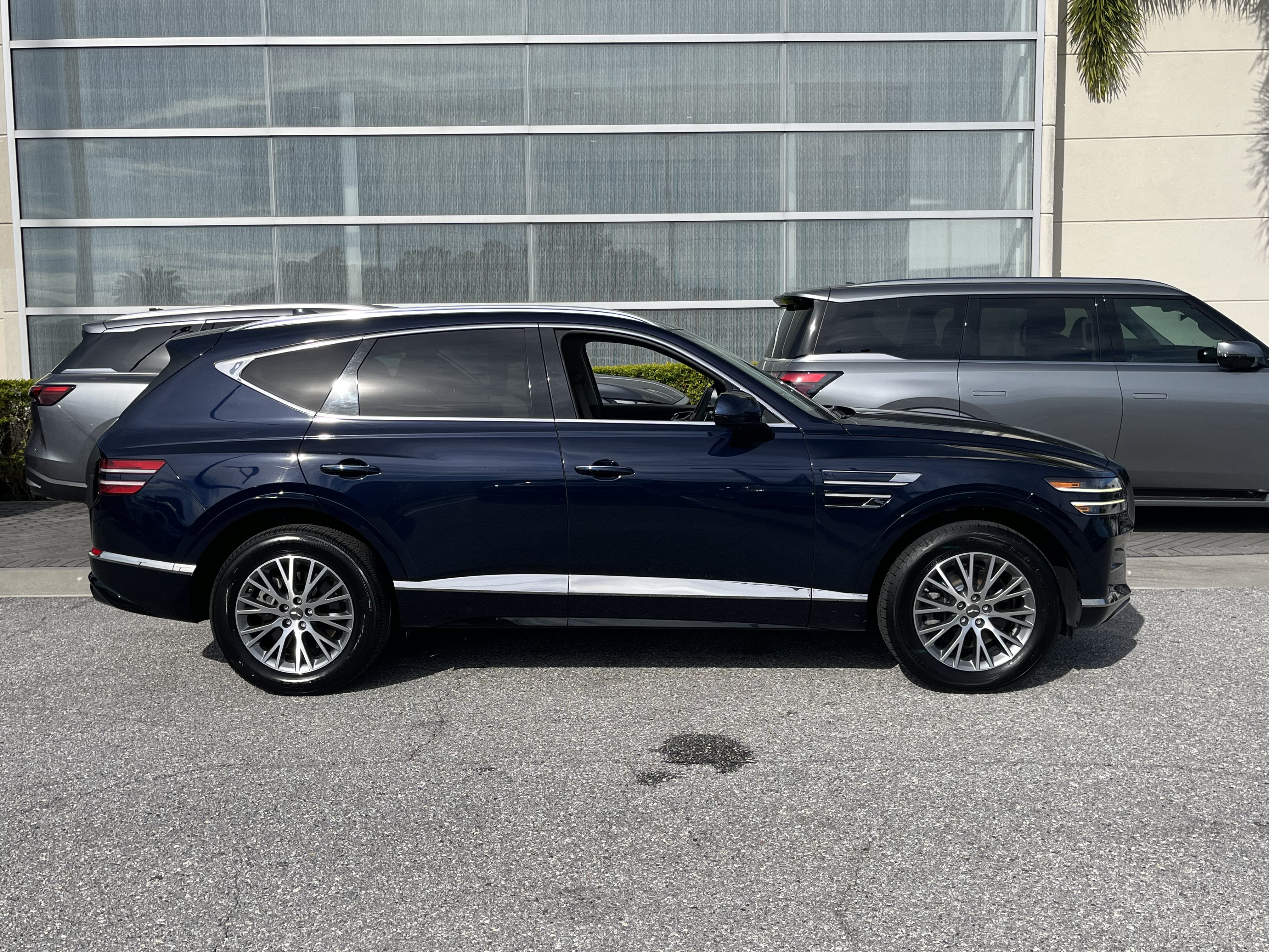 Used 2024 Genesis GV80 2.5T AWD/4WD image 9