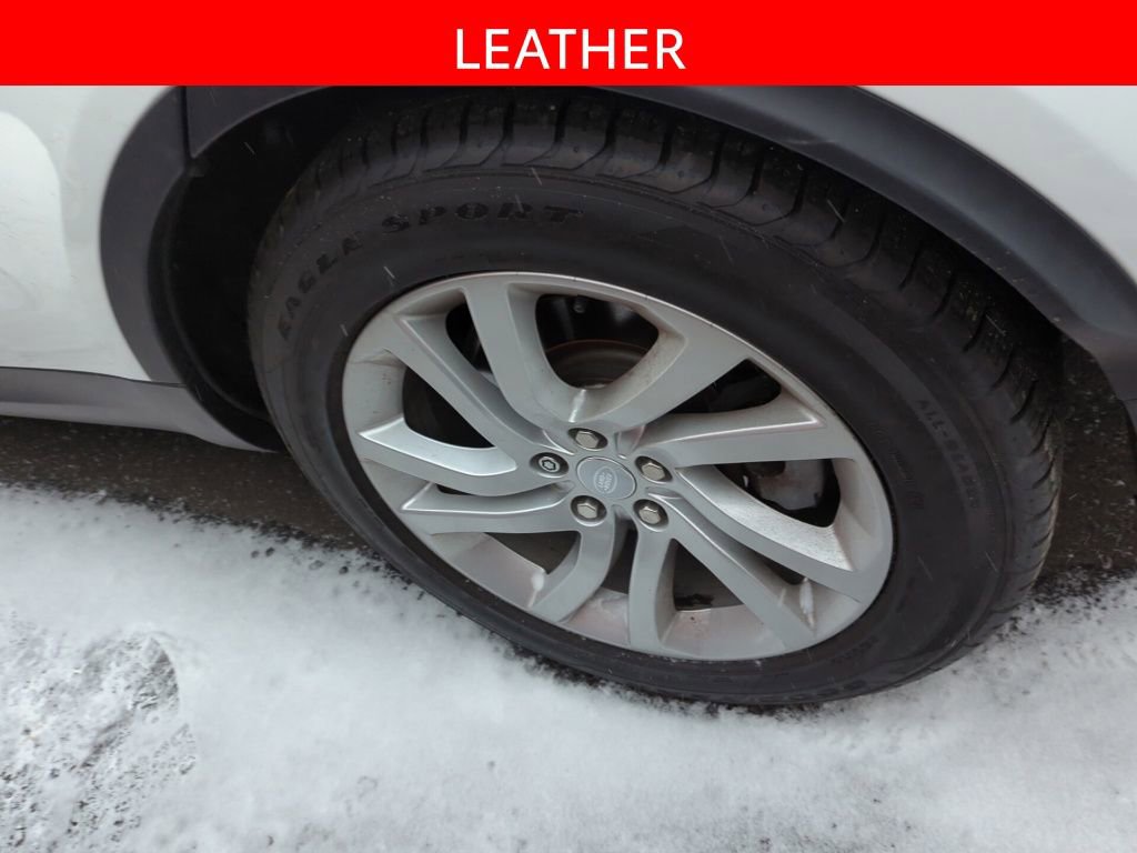 Used 2018 Land Rover Discovery HSE image 5