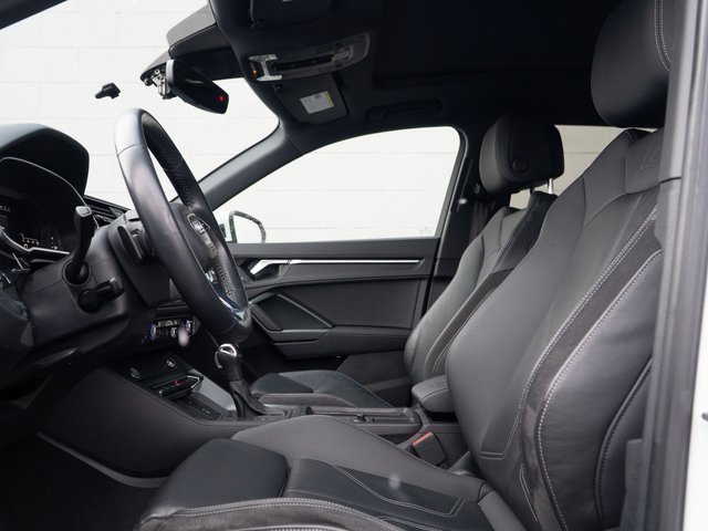 Used 2020 Audi Q3 2.0T Prestige w/ Prestige Package image 17