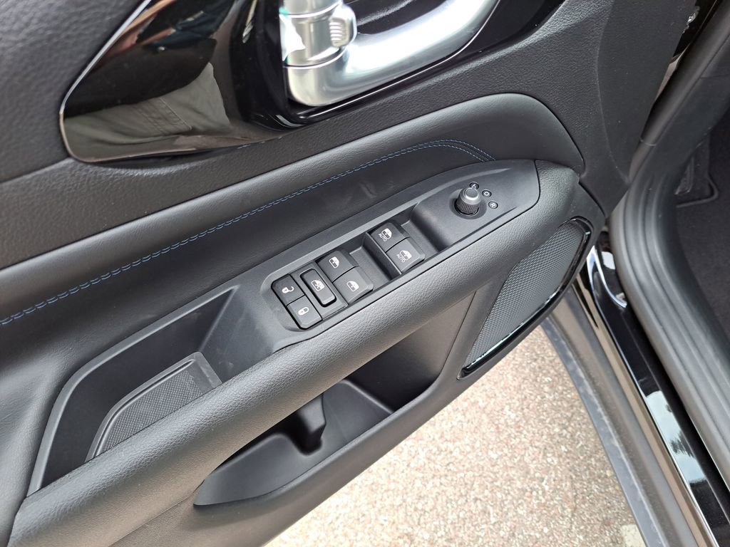 New 2026 Jeep Compass Limited AWD/4WD image 19