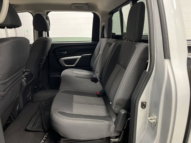 Used 2020 Nissan Titan SV w/ SV Convenience Package image 30