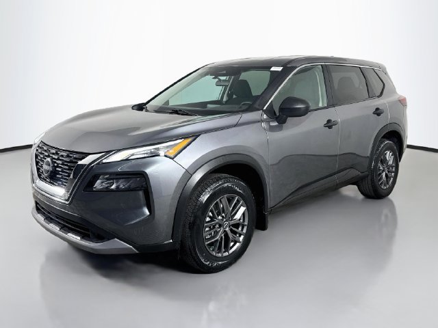 Used 2023 Nissan Rogue S AWD/4WD image 4