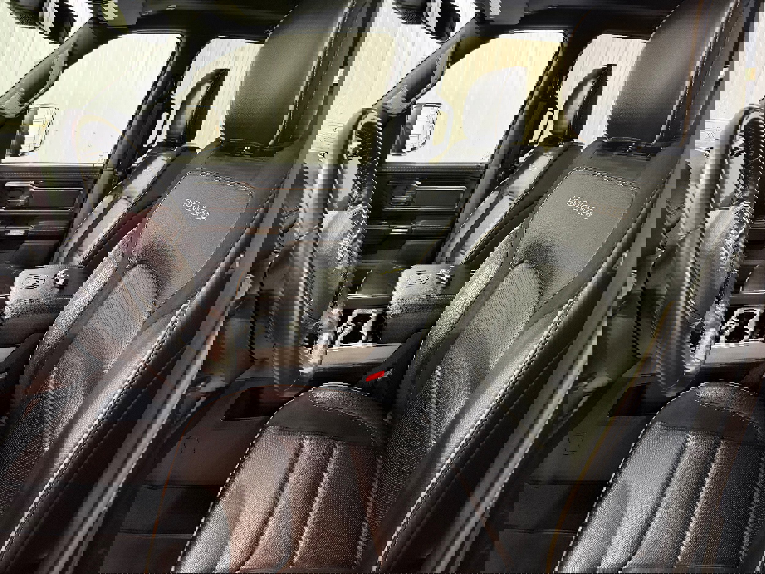 Used 2022 RAM 1500 Laramie w/ Sport Appearance Package image 16