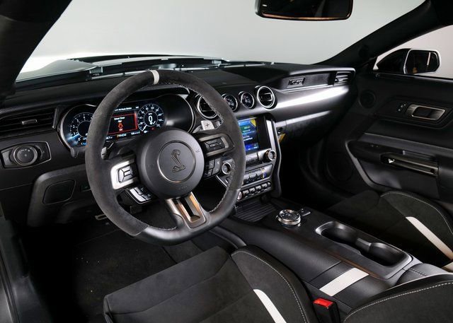 Used 2022 Ford Mustang Shelby GT500 w/ Technology Package image 21