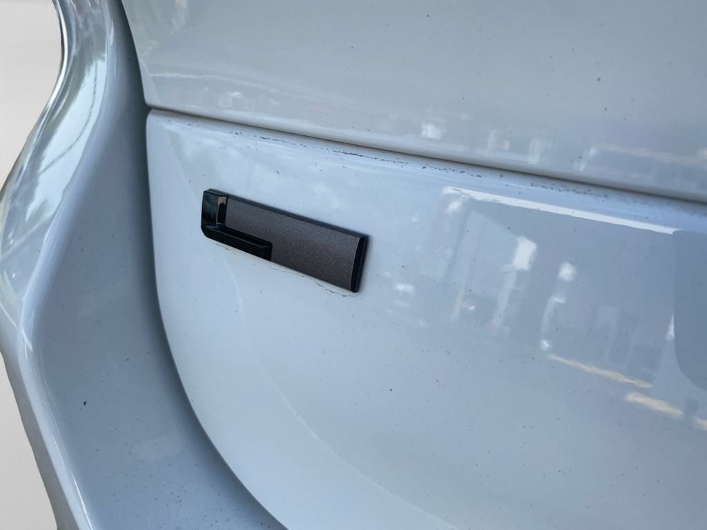 Used 2021 Jeep Grand Cherokee L Laredo RWD image 30