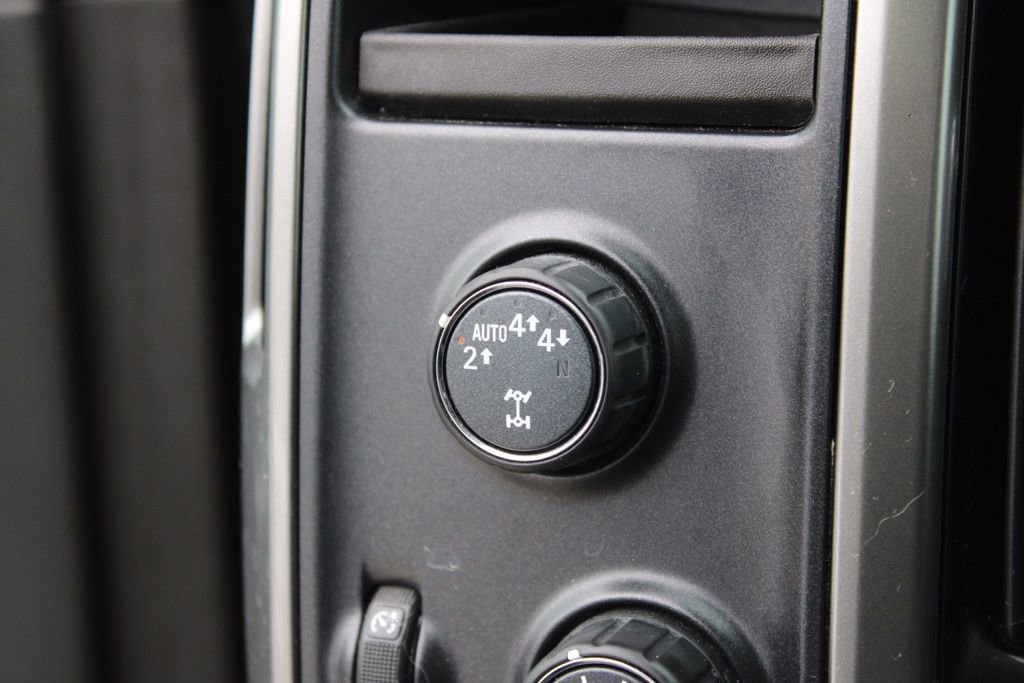 Used 2018 Chevrolet Silverado 1500 LT w/ All Star Edition image 25