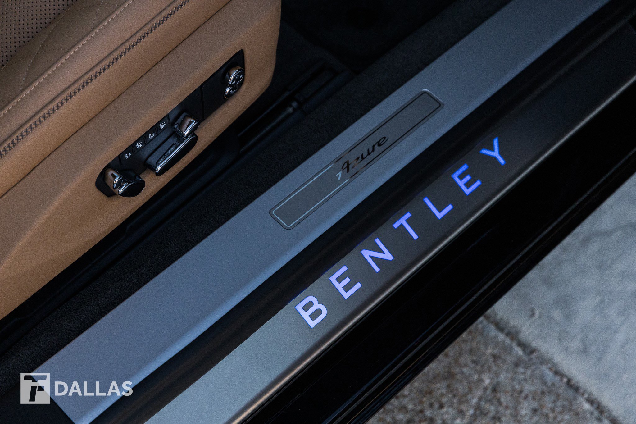 Used 2023 Bentley Continental GT V8 image 31