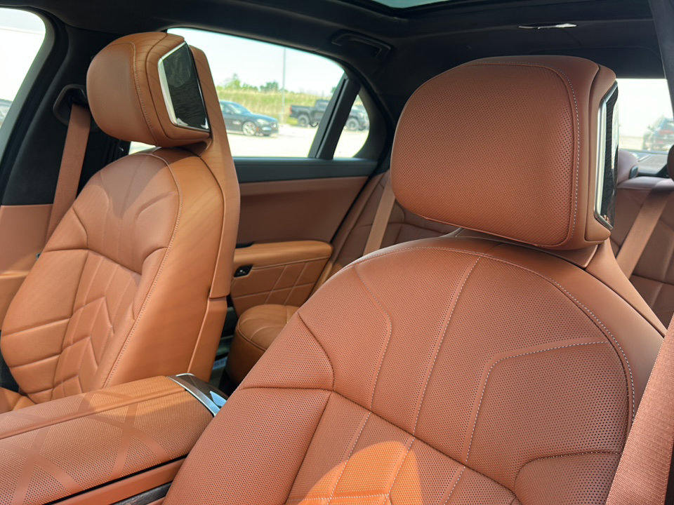New 2026 BMW 740i w/ Premium Package image 11