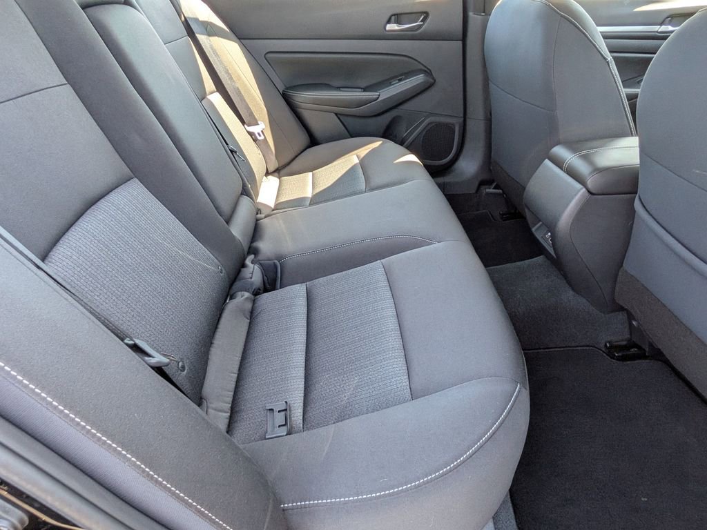 Used 2022 Nissan Altima 2.5 SV image 18