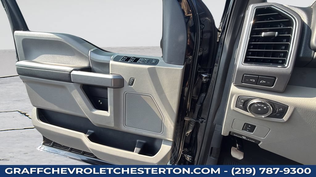 Used 2022 Ford F350 XLT w/ XLT Premium Package AWD/4WD image 26