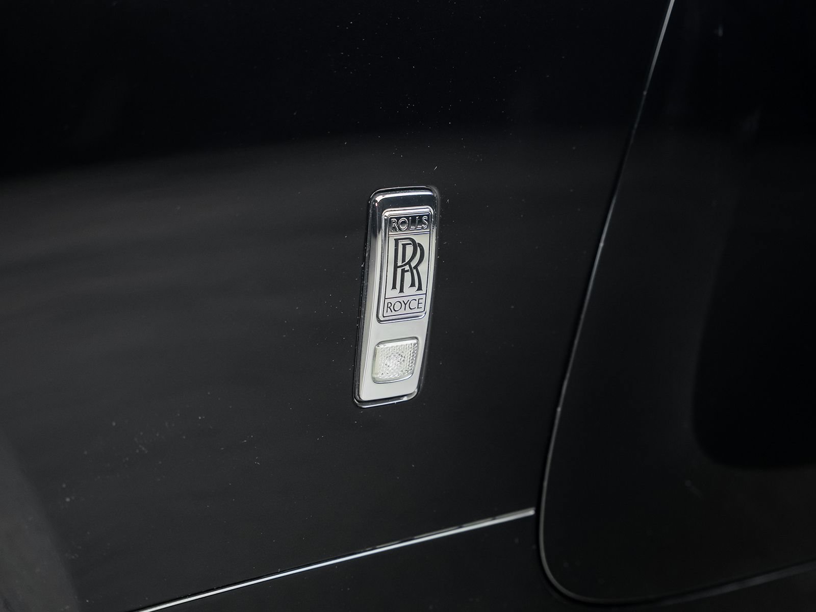 Used 2016 Rolls-Royce Dawn RWD image 25