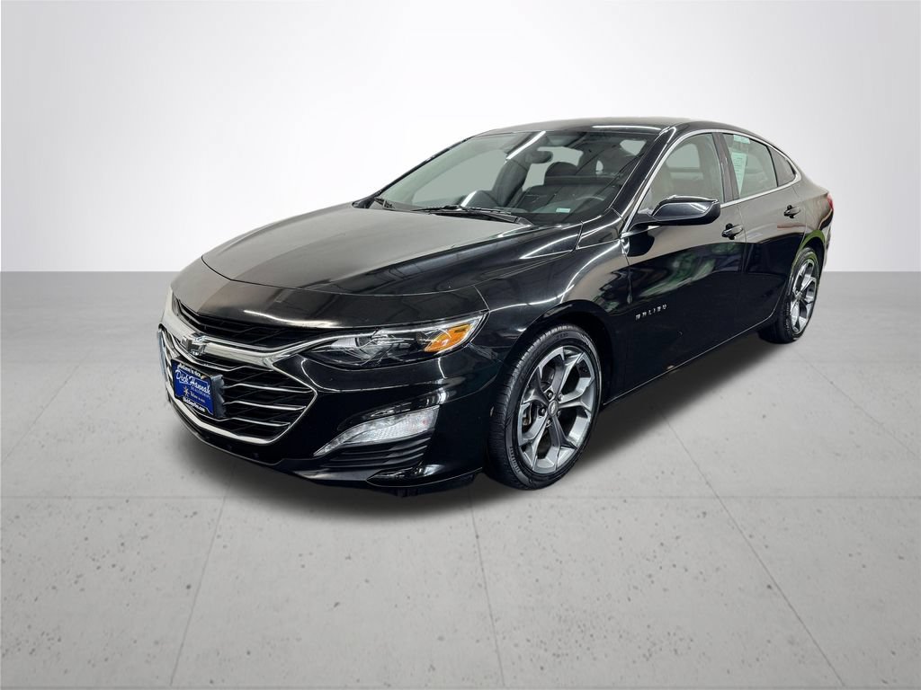 Used 2023 Chevrolet Malibu LT FWD image 2