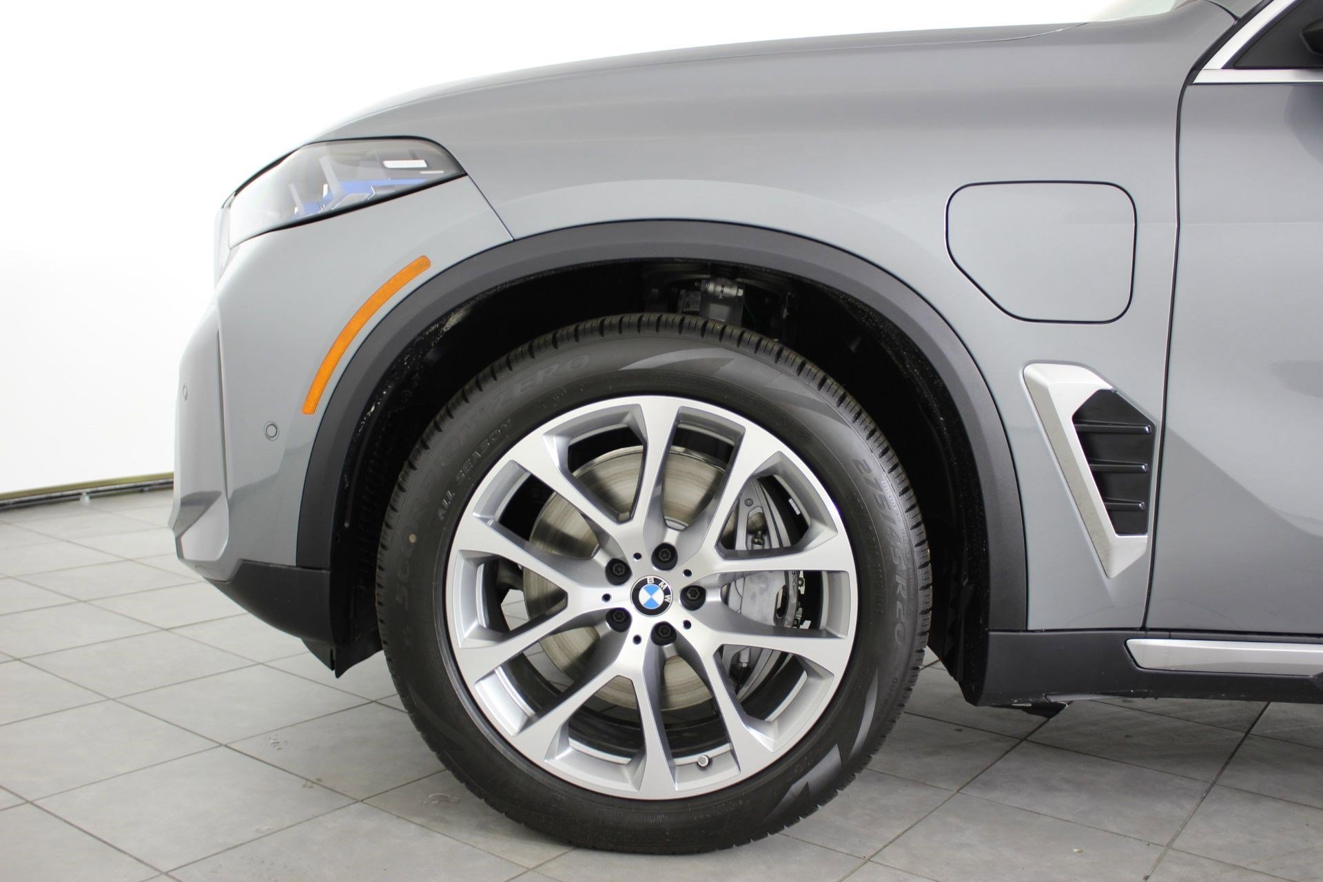 New 2026 BMW X5 xDrive50e w/ Executive Package AWD/4WD image 11