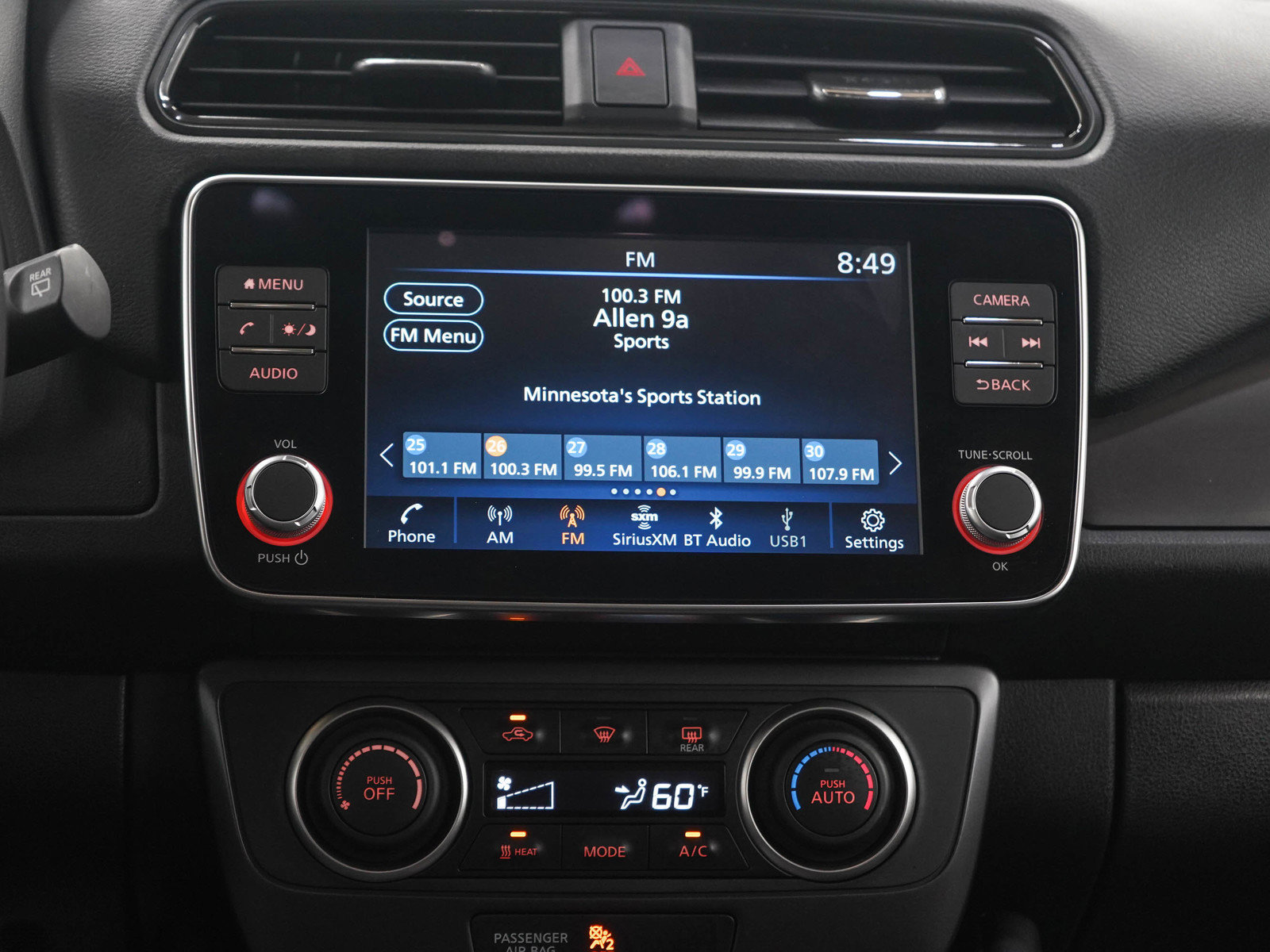 Used 2025 Nissan Leaf S FWD image 17