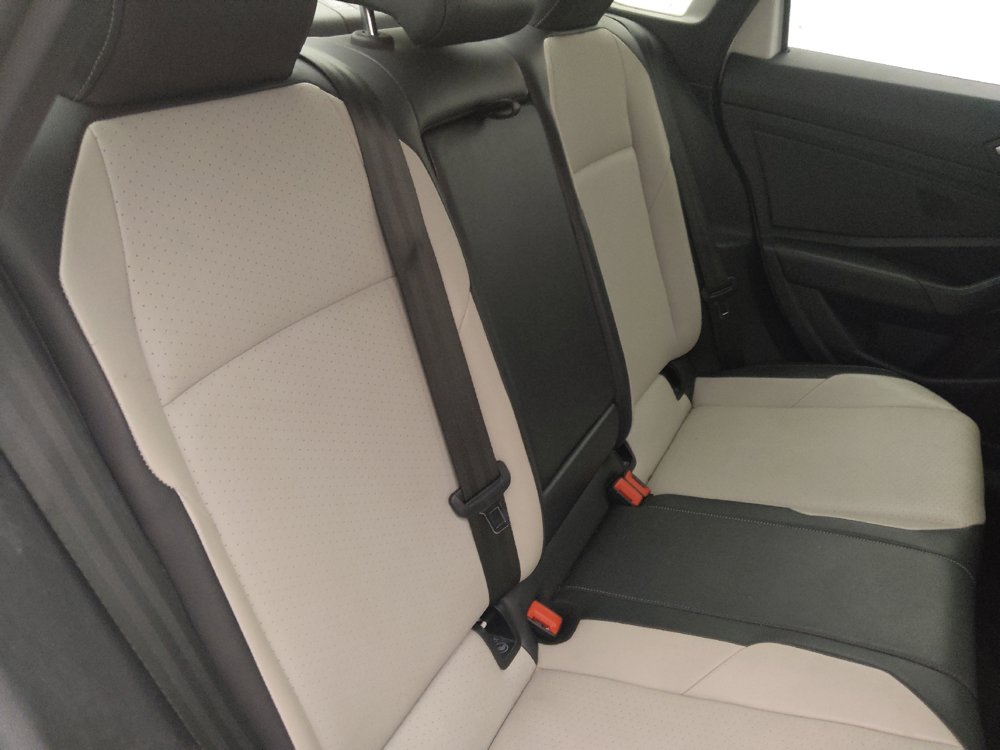 Used 2019 Volkswagen Jetta R-Line w/ R-Line Cold Weather Package FWD image 19