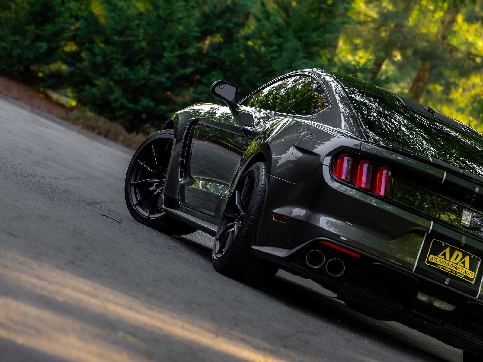 Used 2016 Ford Mustang Shelby GT350 w/ Technology Package RWD image 25