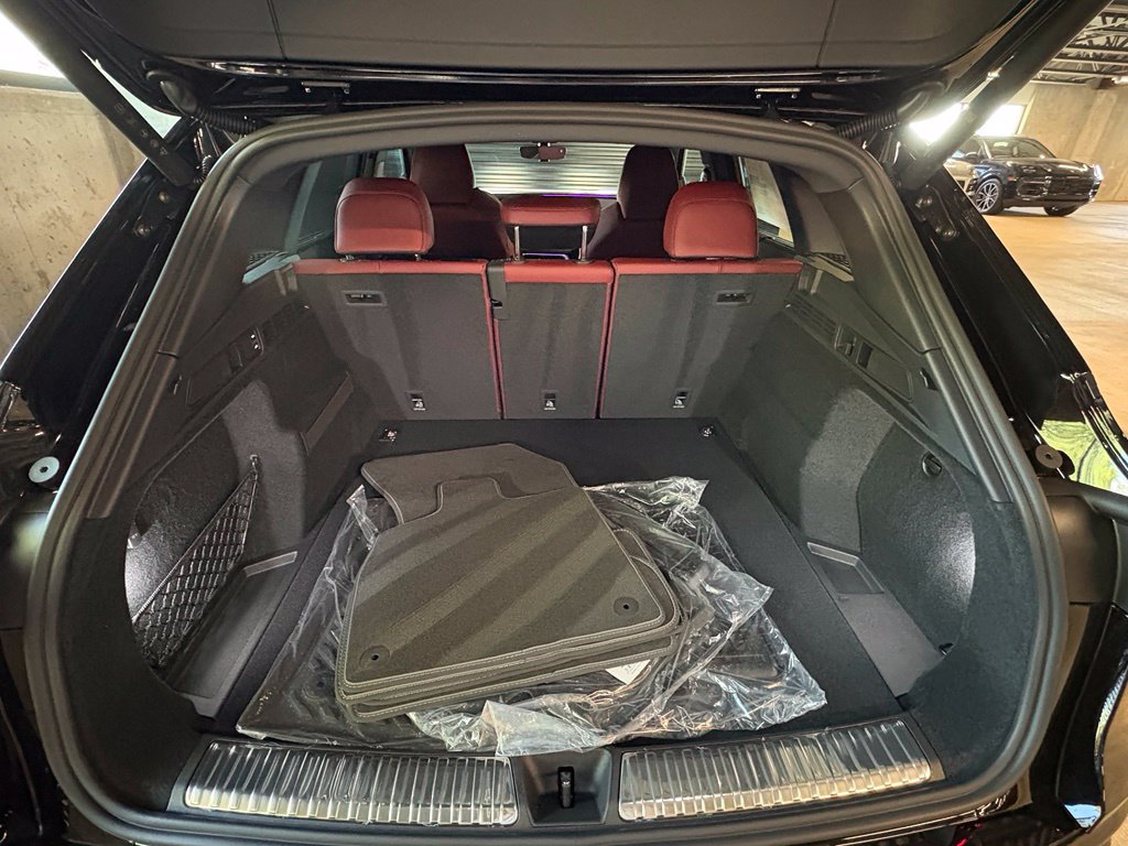 New 2026 Audi SQ5 Premium Plus AWD/4WD image 32