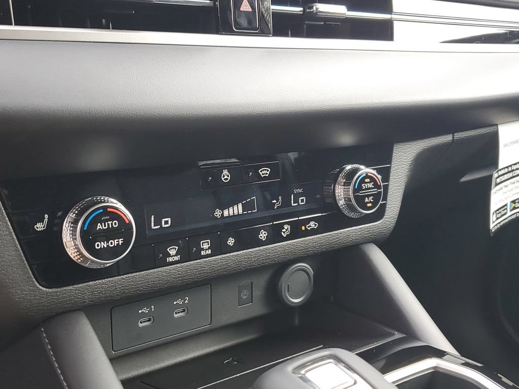 New 2026 Mitsubishi Outlander AWD image 28