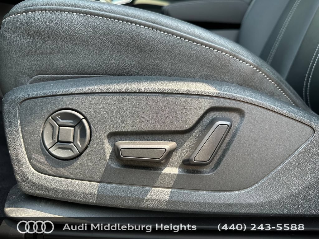 Used 2023 Audi Q4 e-tron Prestige AWD/4WD image 14